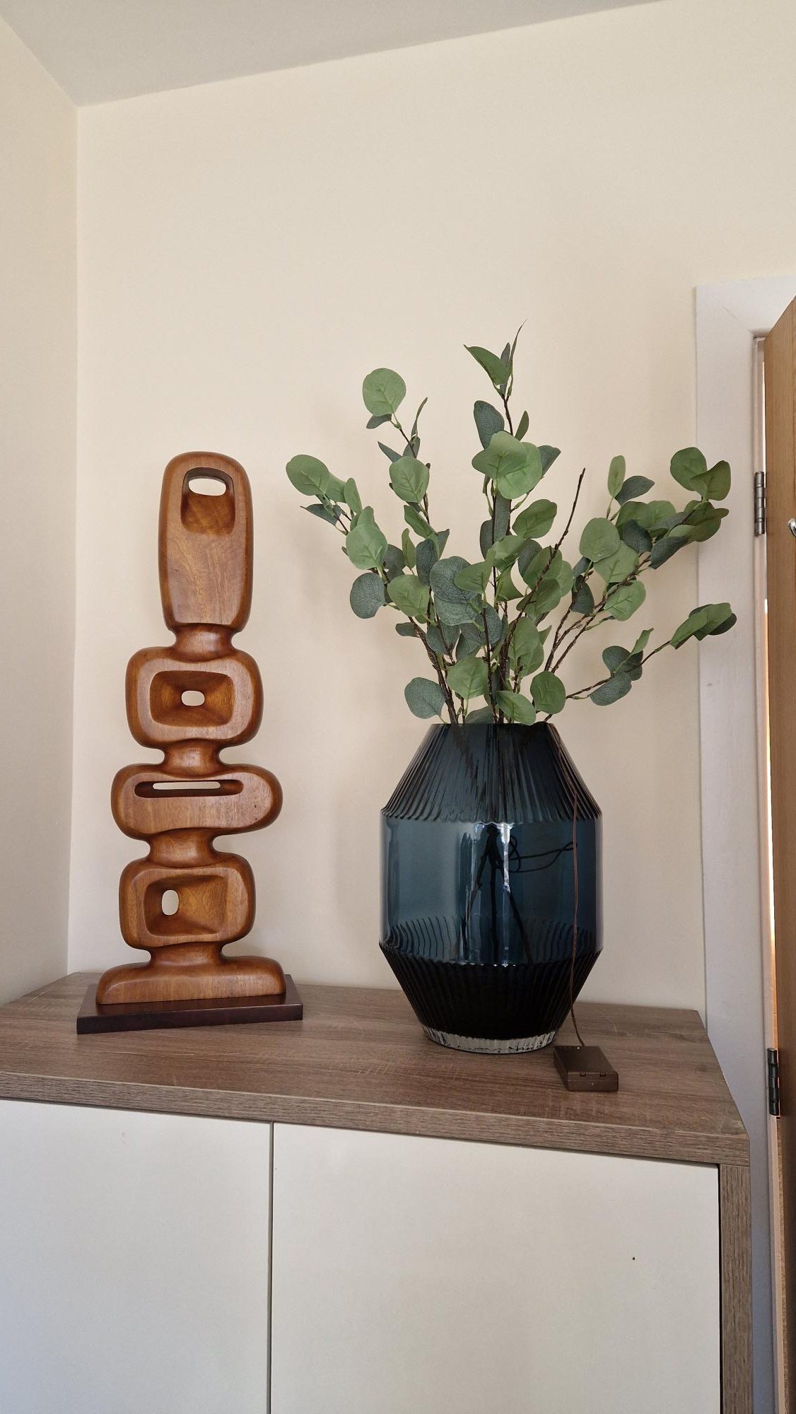 Plant and ornament in therapy room UK Counselling Network